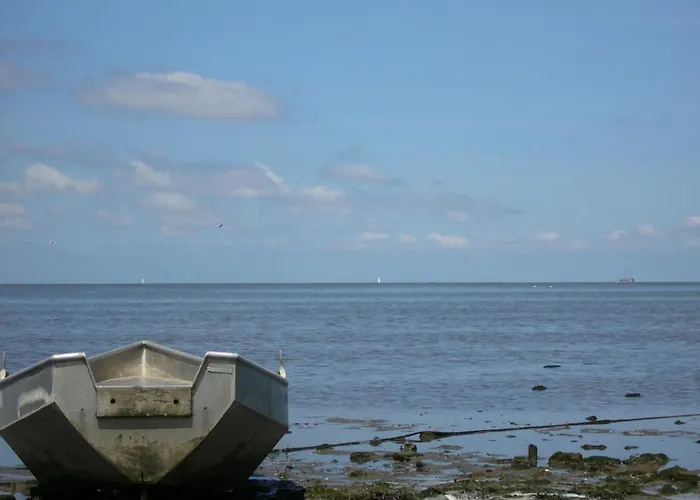 Modern Dutch With Terrace Villa *