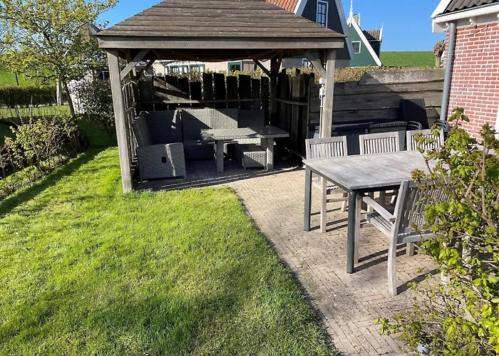 Modern Dutch With Terrace * Hippolytushoef